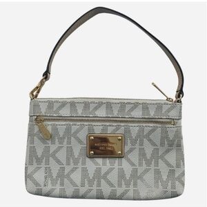 Michael Kors Large Jet Set Wristlet - EUC